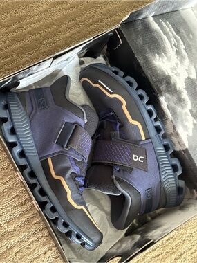 On Running Cloud Men’s Cloudventure Waterproof Trail Shoes